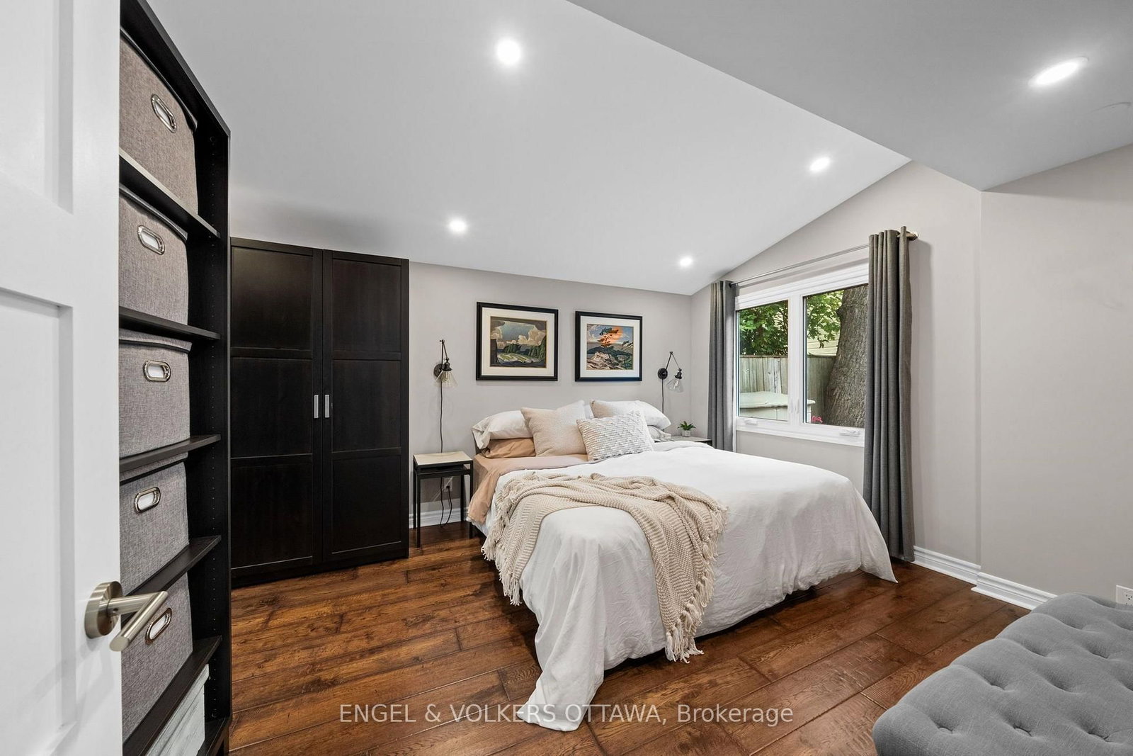 4 Avon Lane • Ottawa, ON photo 18