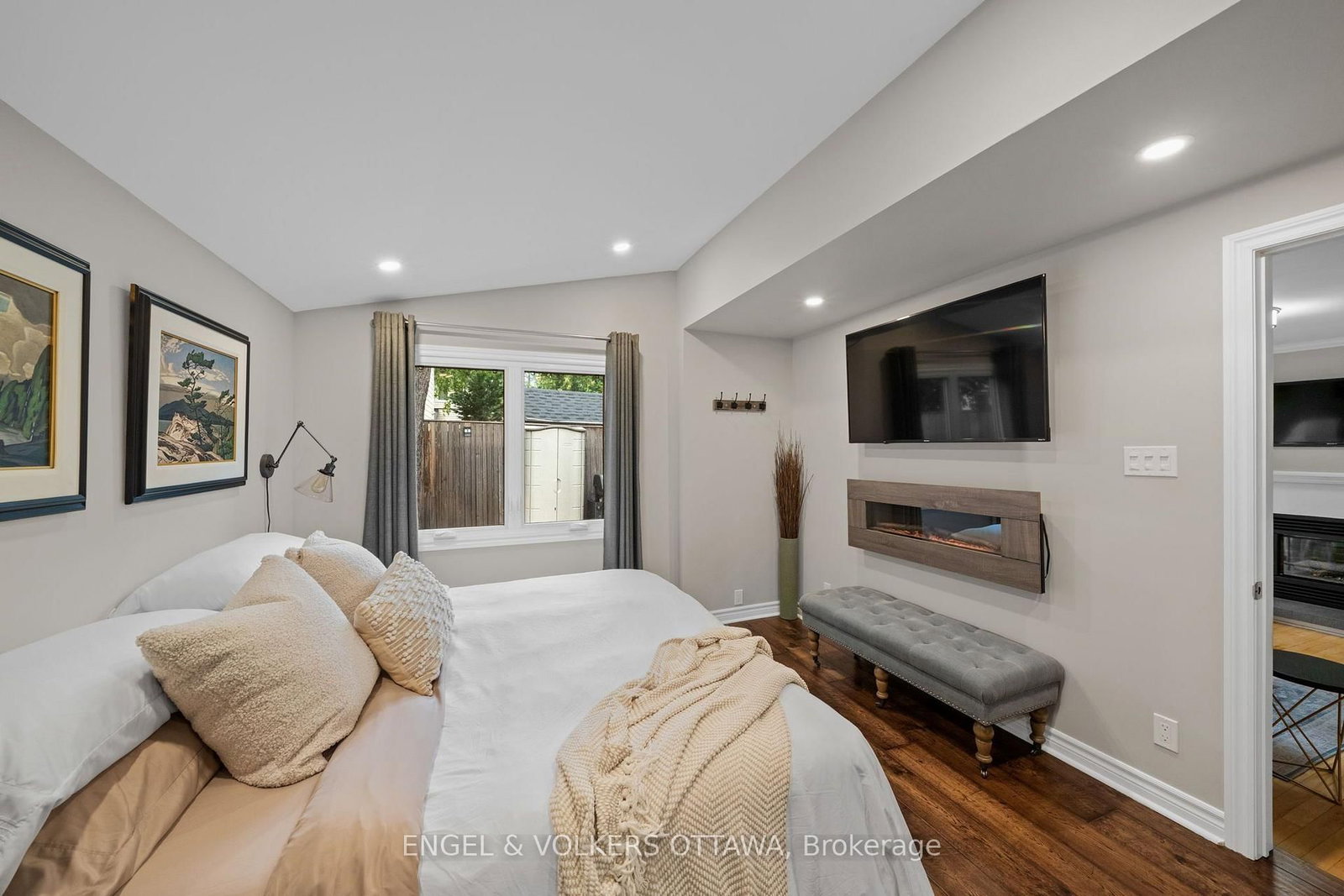 4 Avon Lane • Ottawa, ON photo 19