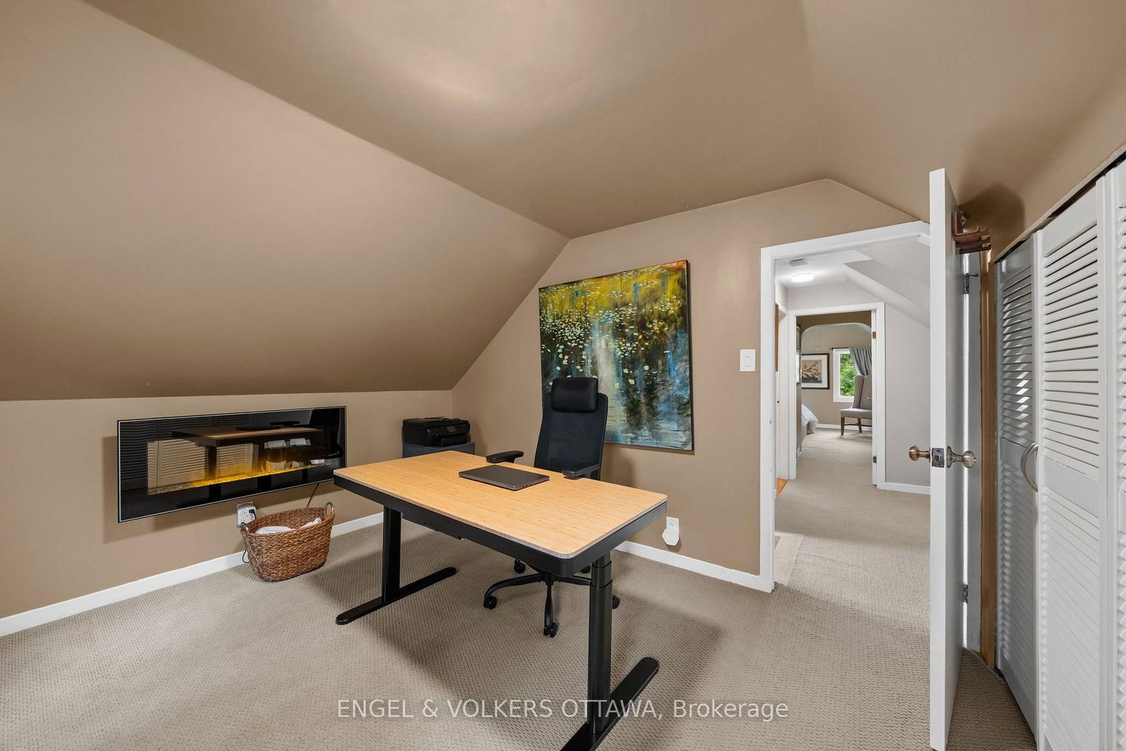 4 Avon Lane • Ottawa, ON photo 31