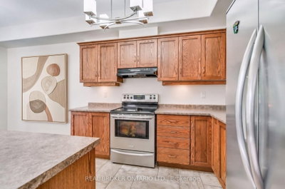 5 Liddycoat Lane • Hamilton, ON photo 6