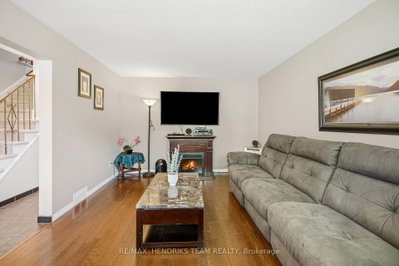 4 Royal Orchard Crescent • St. Catharines, ON photo 9