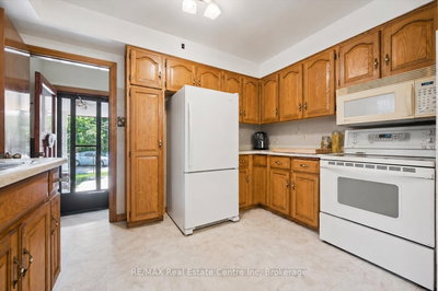 289 SPEEDVALE Avenue E • Guelph, ON photo 8