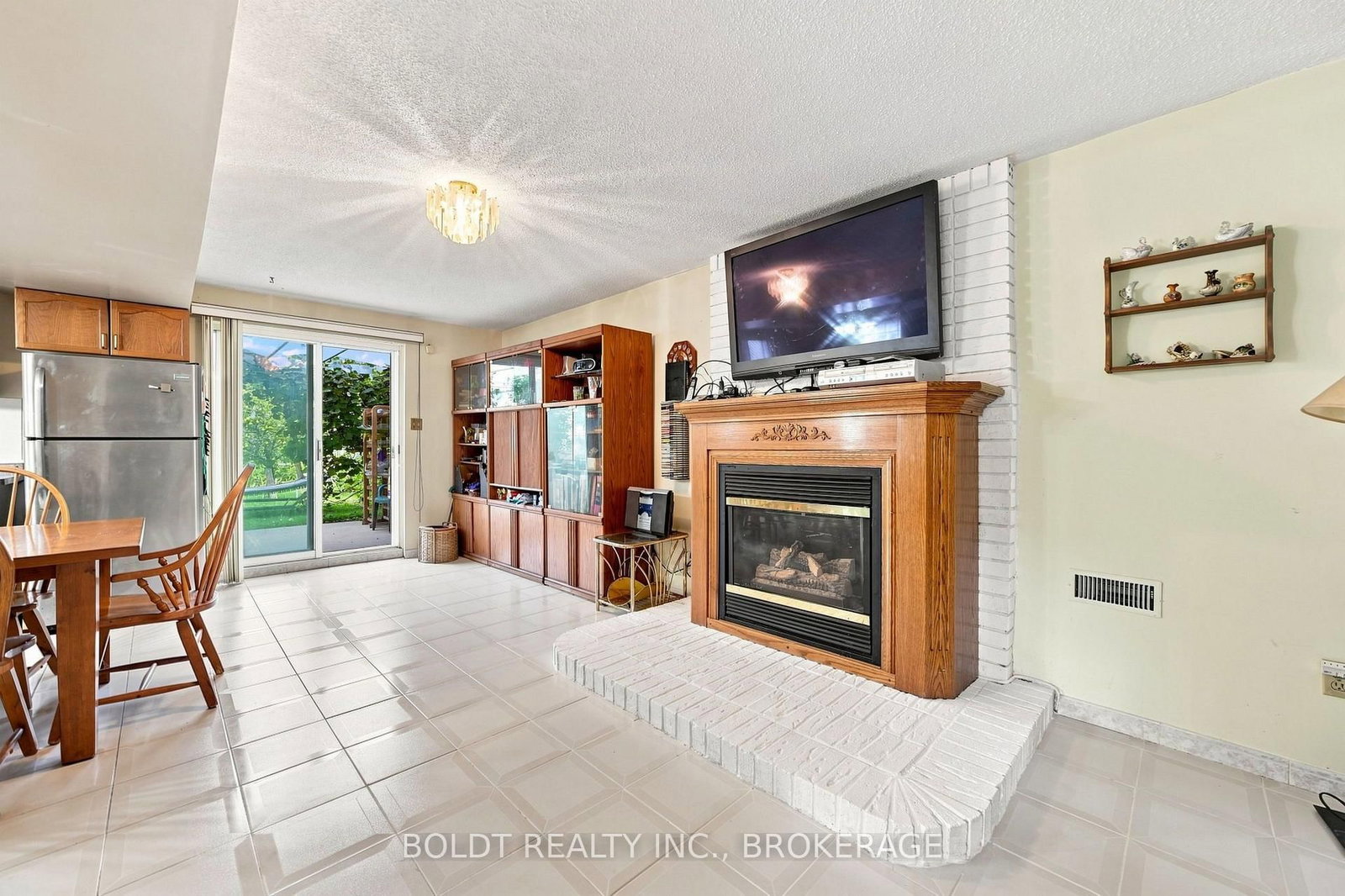 233 Fruitland Road • Hamilton, ON photo 11
