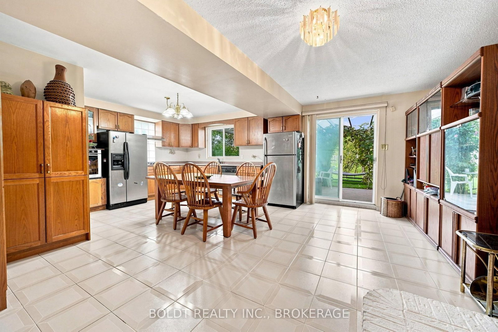 233 Fruitland Road • Hamilton, ON photo 12