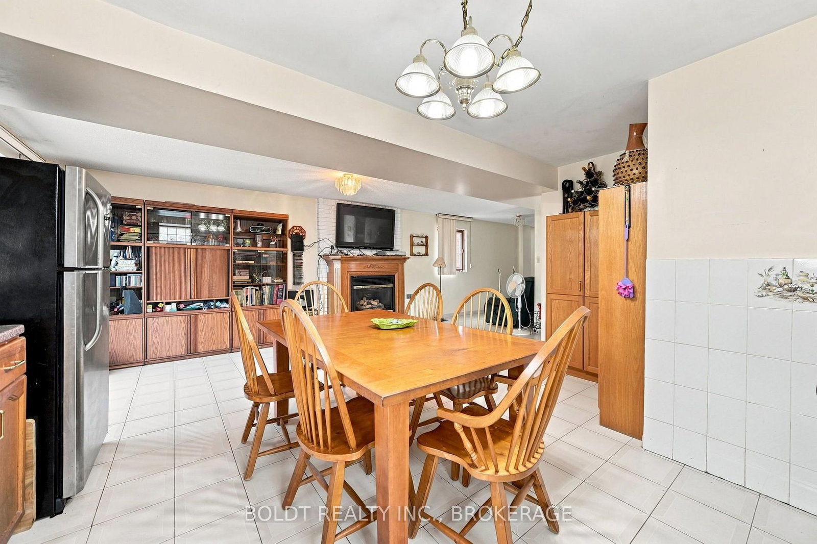 233 Fruitland Road • Hamilton, ON photo 15