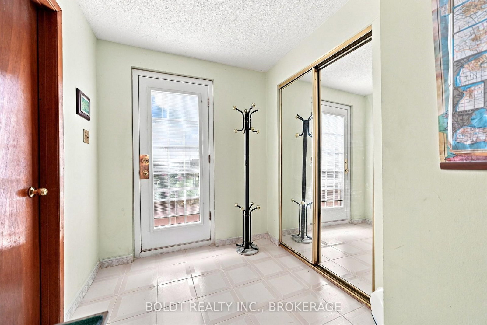 233 Fruitland Road • Hamilton, ON photo 17