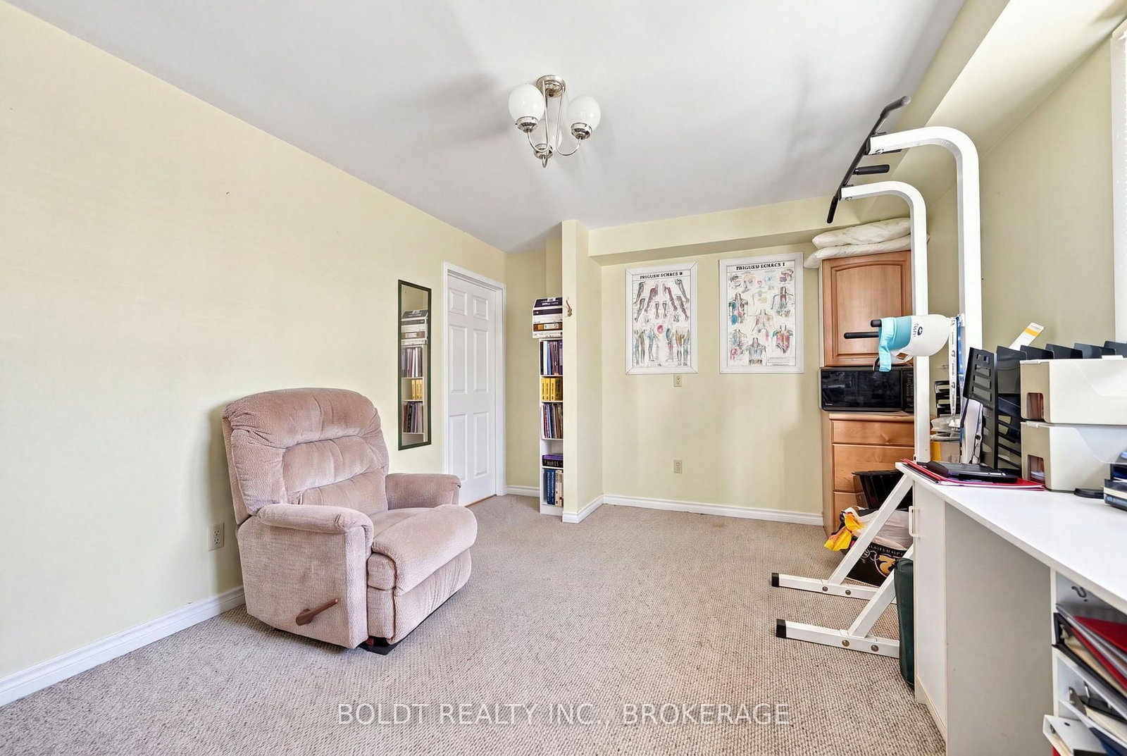 233 Fruitland Road • Hamilton, ON photo 9