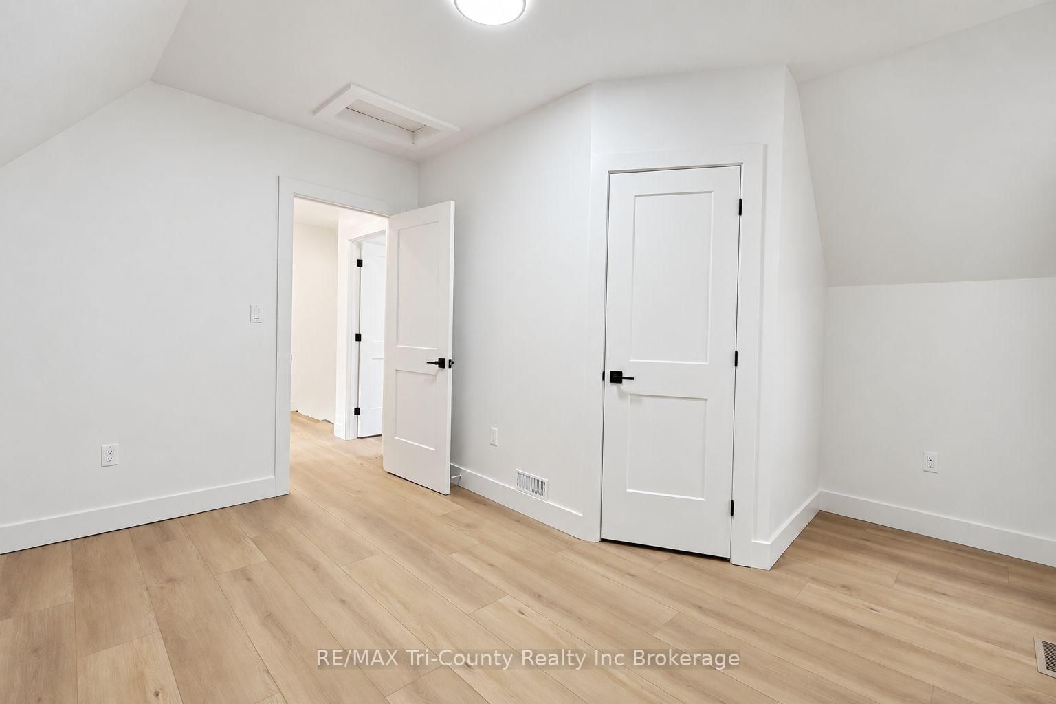 16 Redan Street • London East, ON photo 21