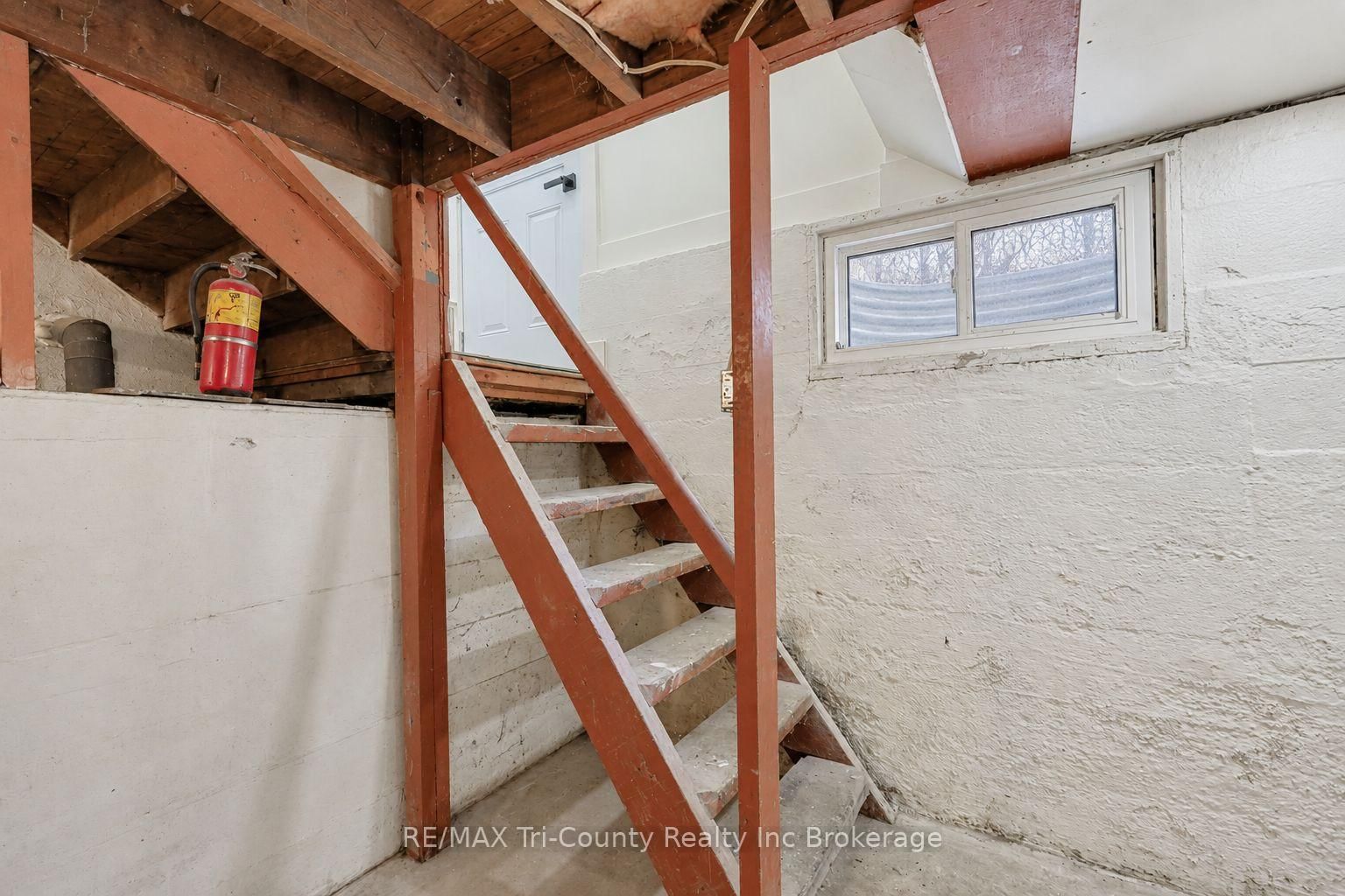 16 Redan Street • London East, ON photo 30