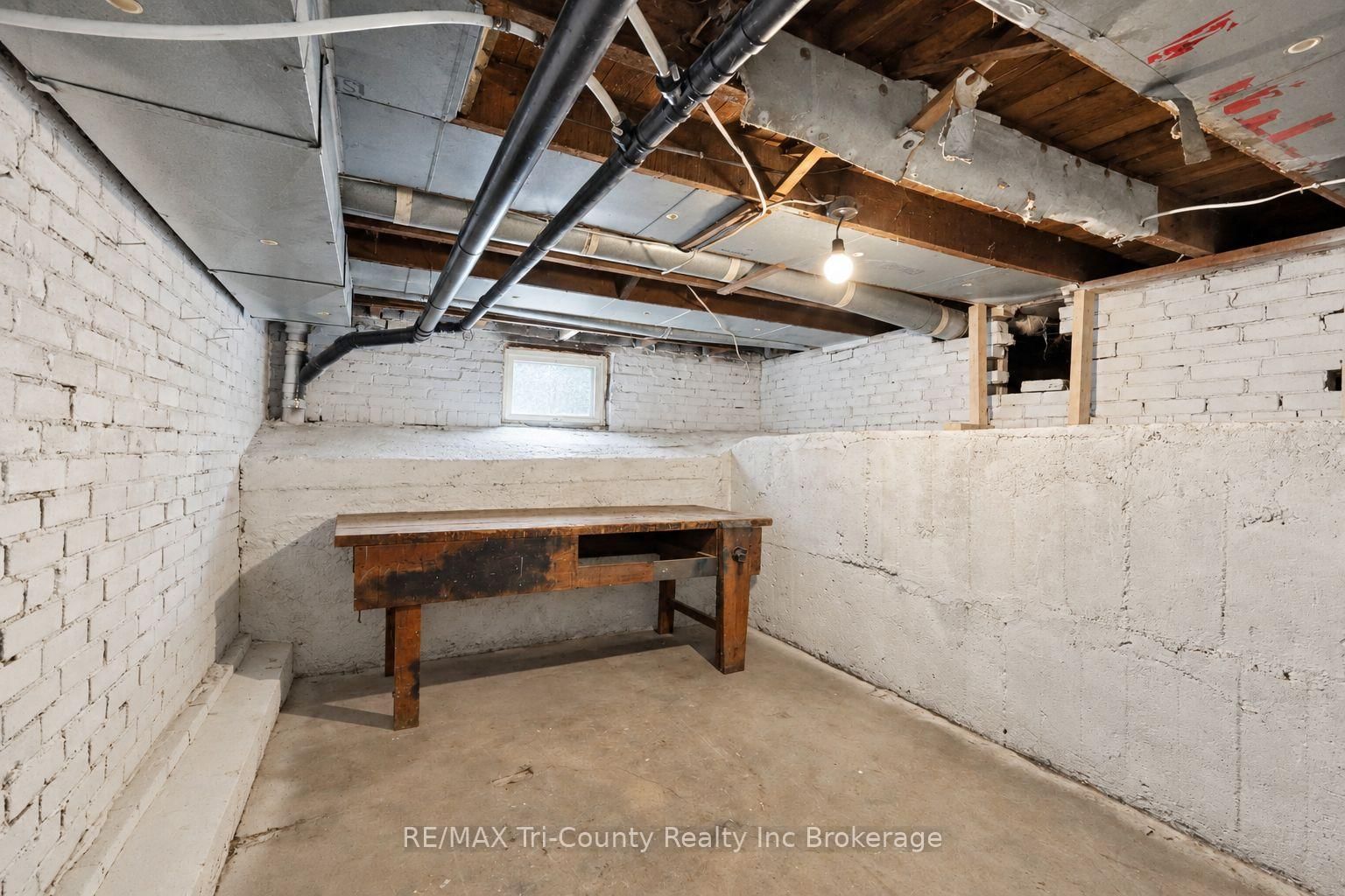 16 Redan Street • London East, ON photo 35