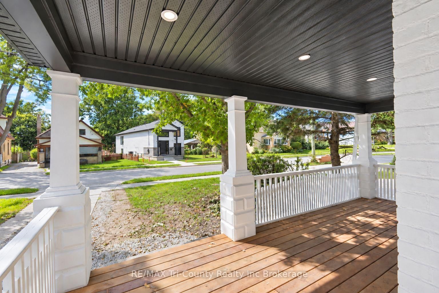 16 Redan Street • London East, ON photo 4