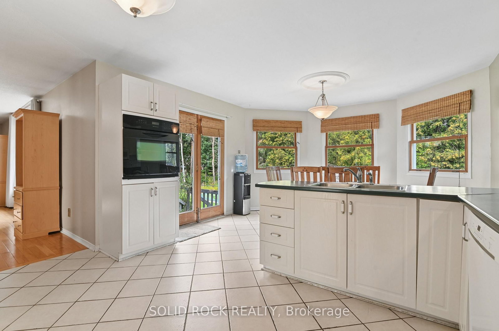 5663 Ferdinand Street • Osgoode, ON photo 13