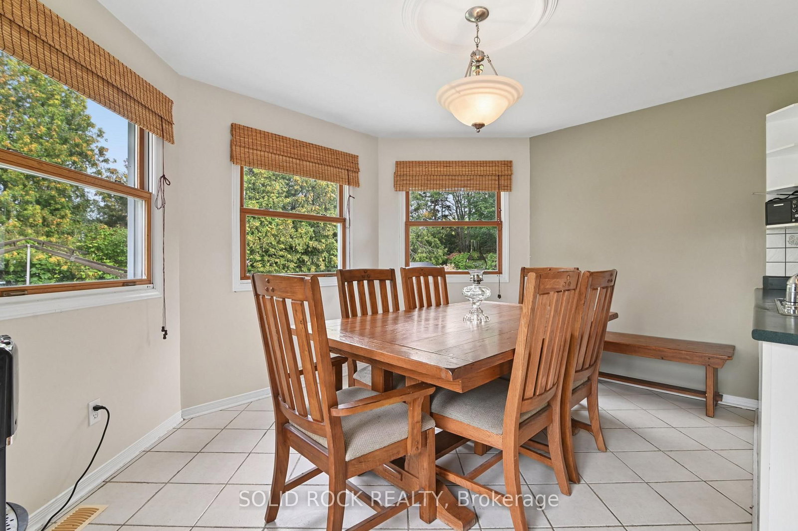 5663 Ferdinand Street • Osgoode, ON photo 14