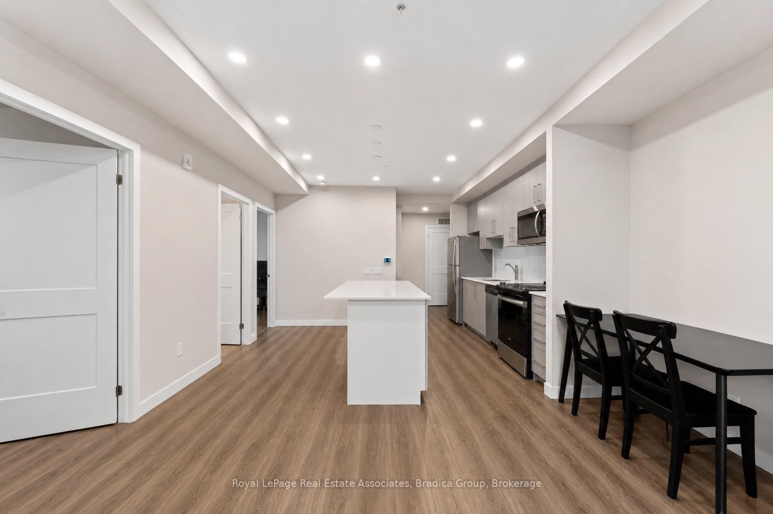 15 Queen Street S • #1111 • Hamilton, ON photo 10