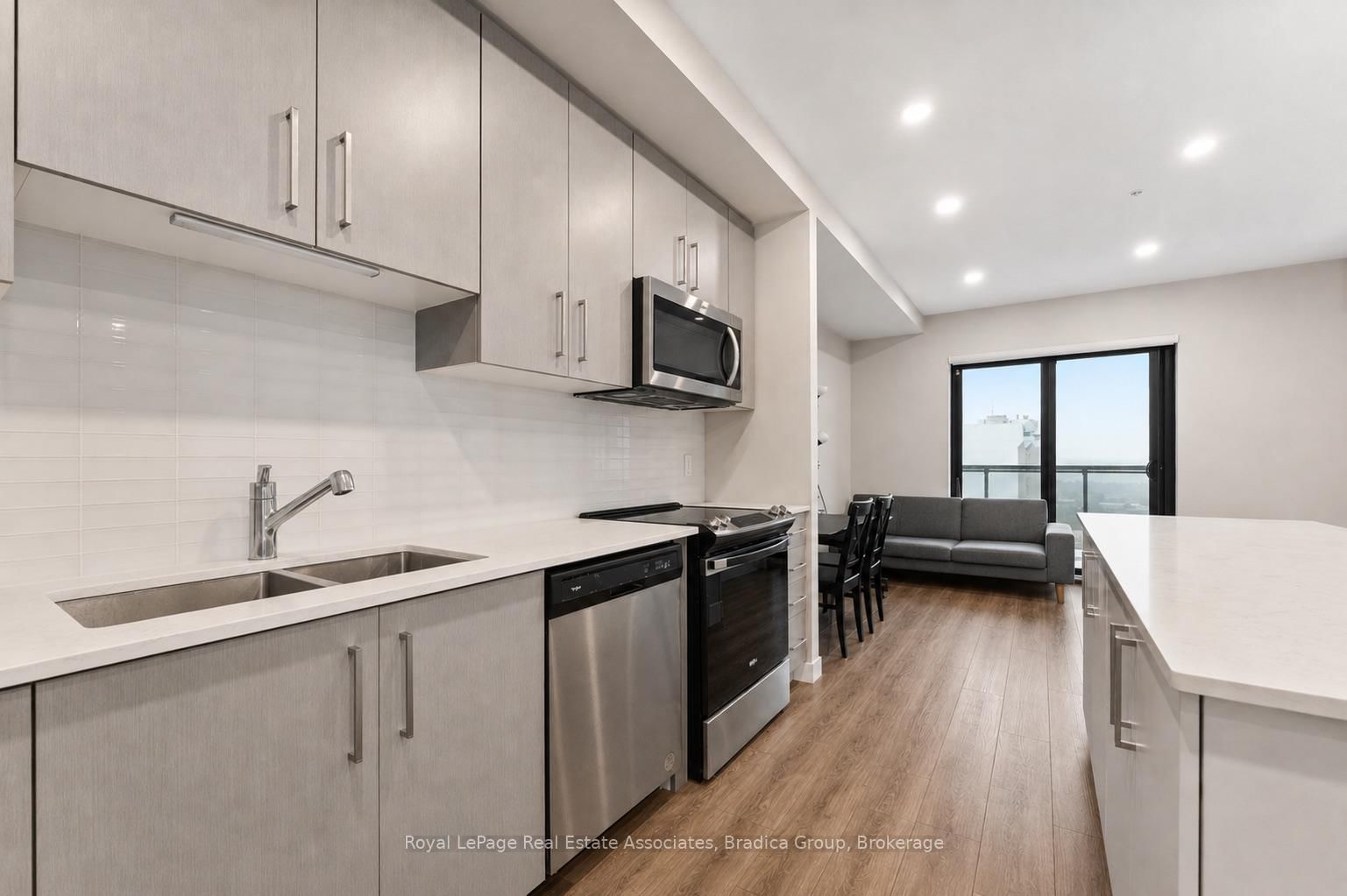 15 Queen Street S • #1111 • Hamilton, ON photo 13