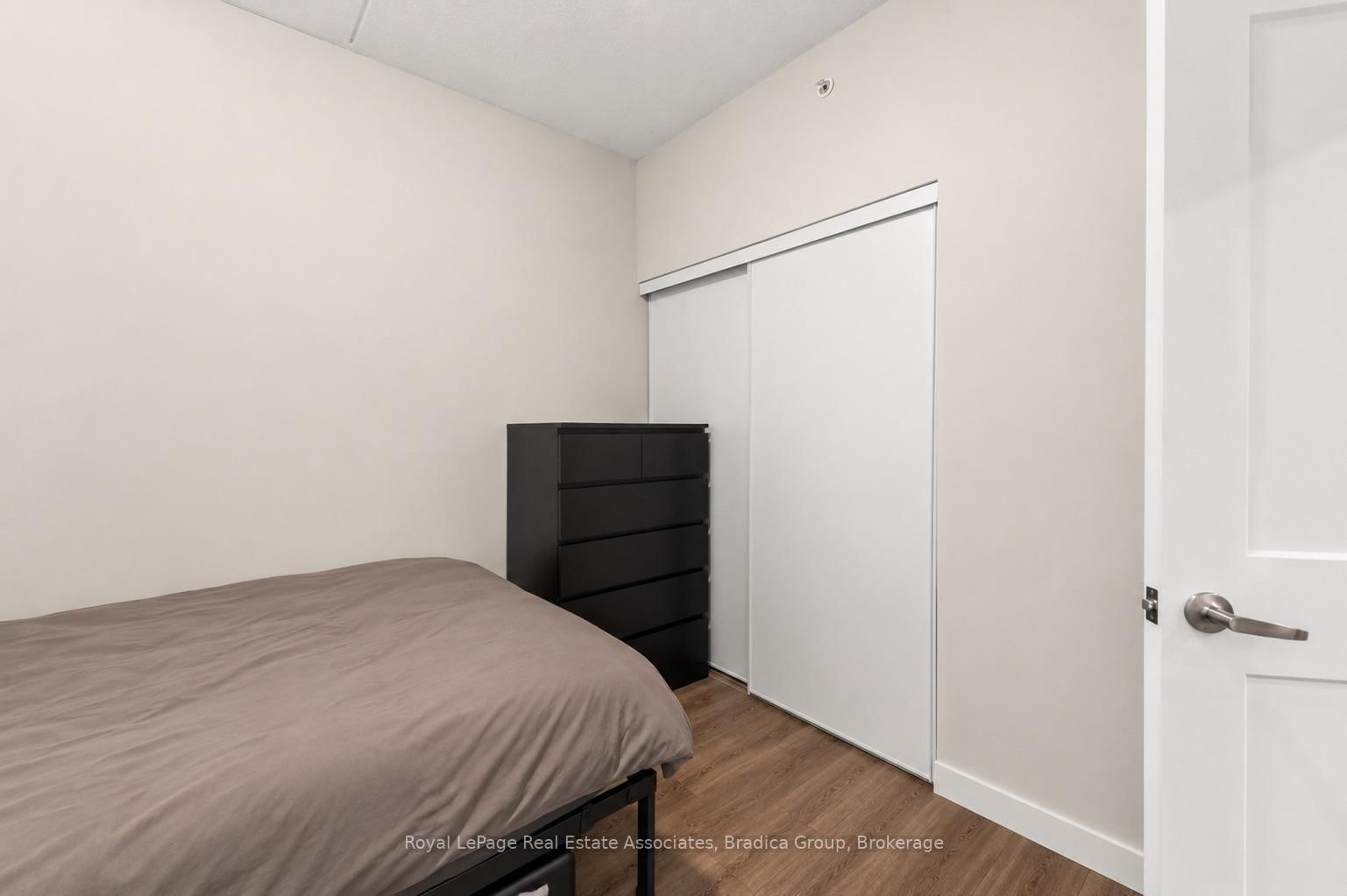 15 Queen Street S • #1111 • Hamilton, ON photo 17