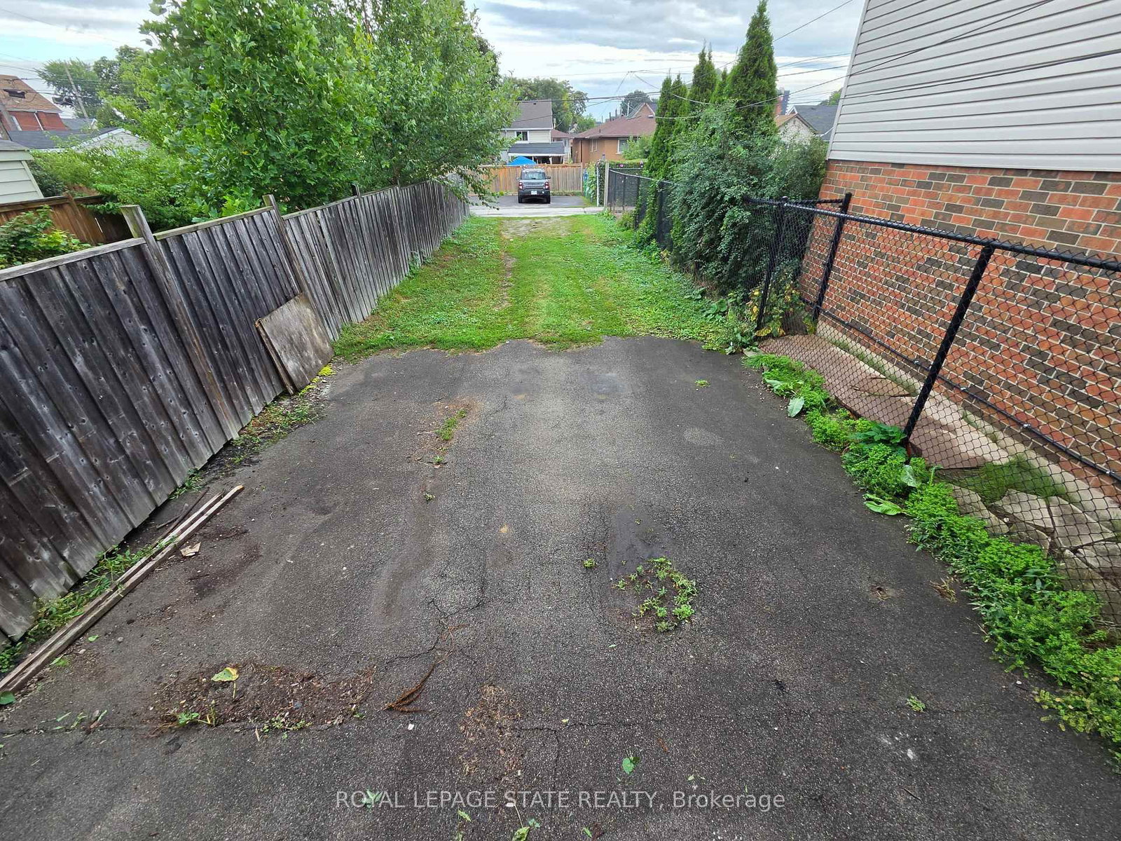 72 Emerald Street N • Hamilton, ON photo 27