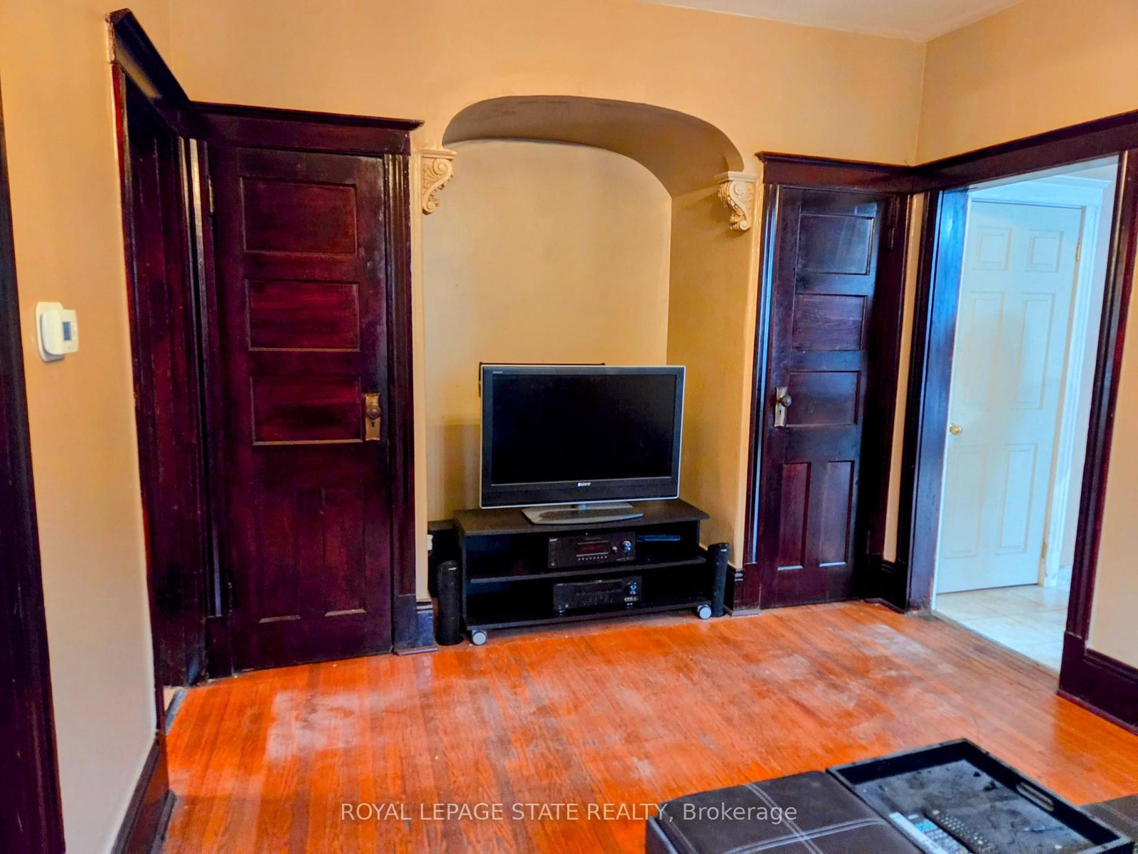 72 Emerald Street N • Hamilton, ON photo 8