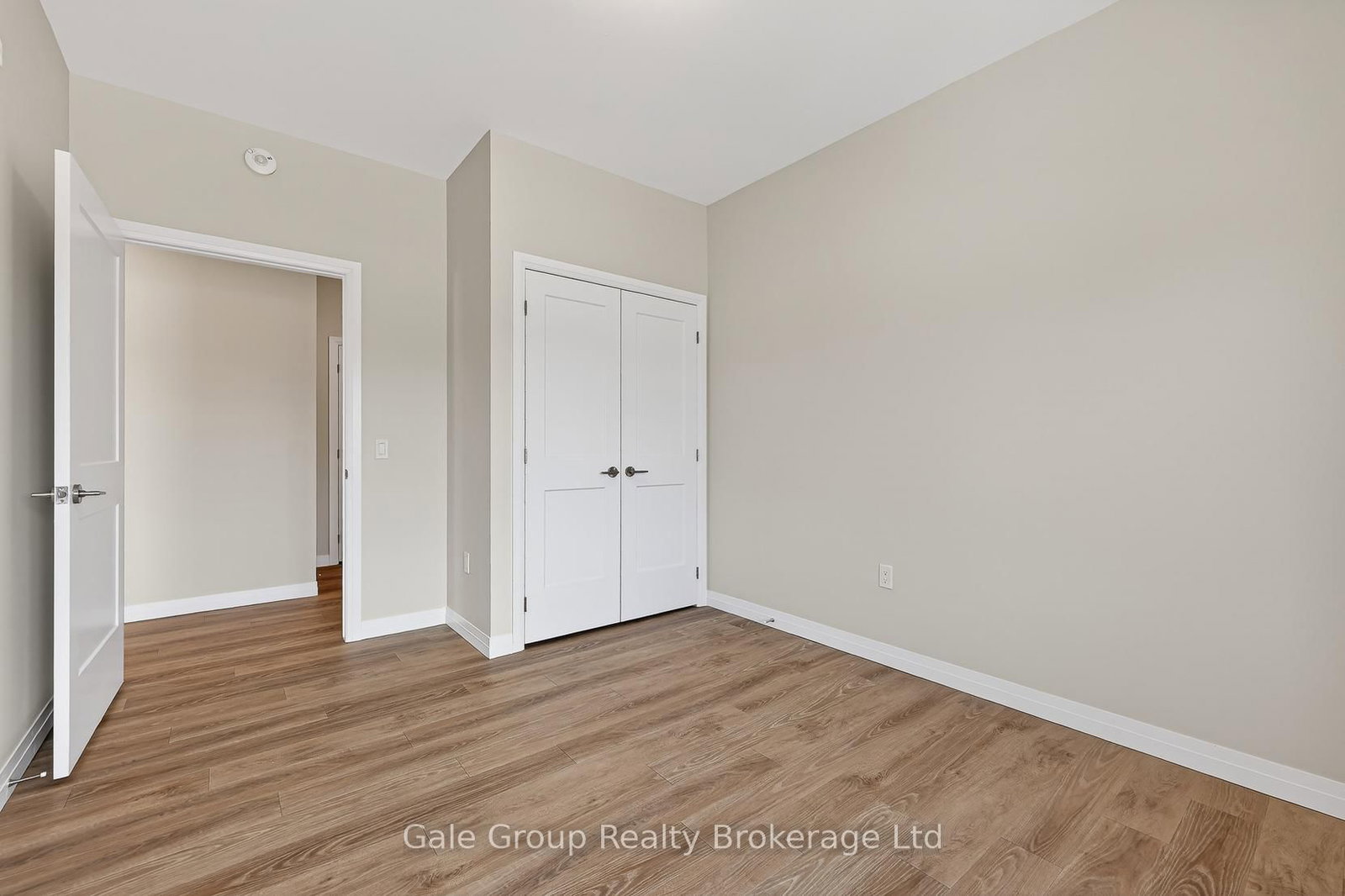 301 - 785 Southwood Way, Woodstock 4