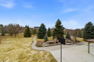 6 Laing Court • Puslinch, ON photo 5