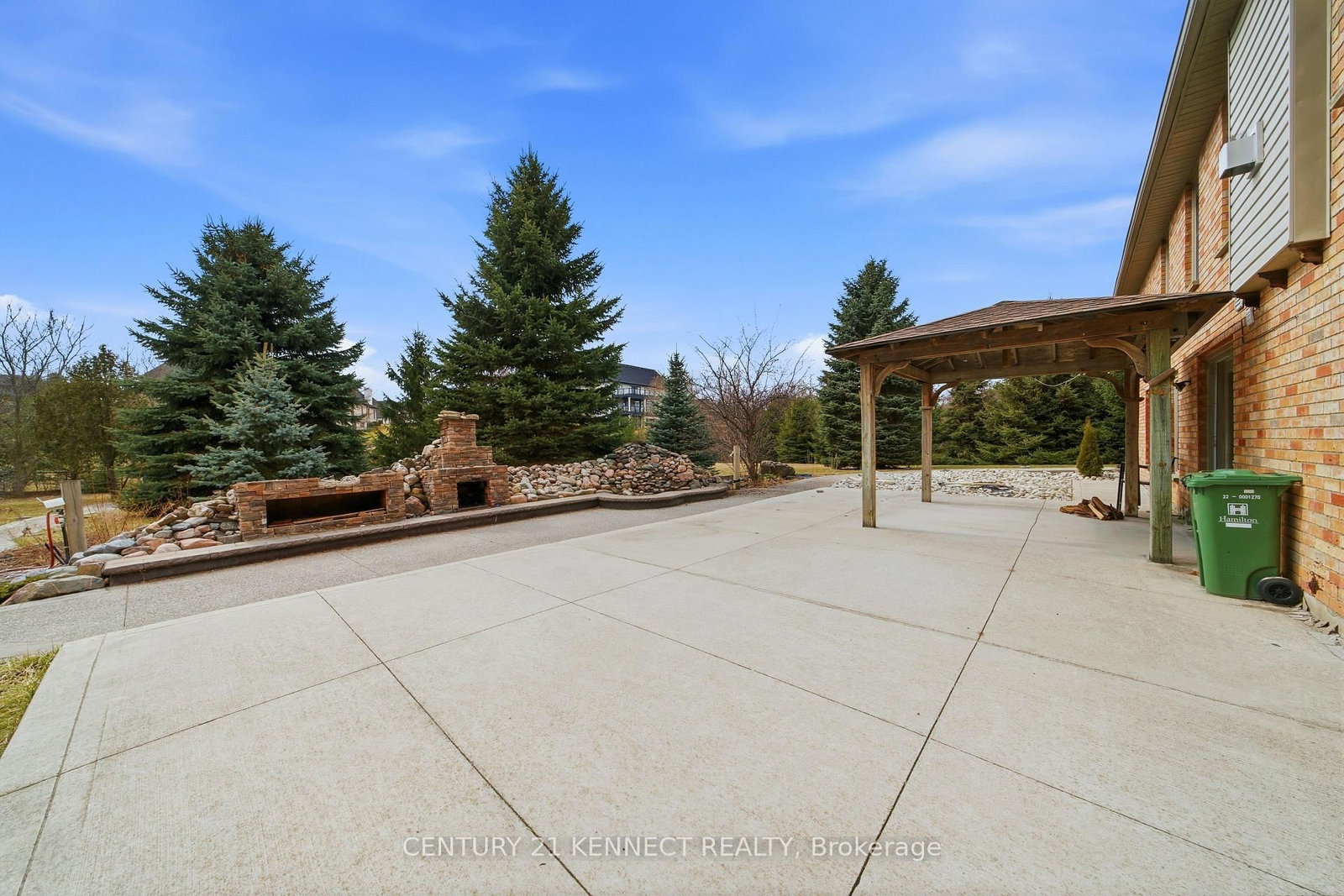 6 Laing Court • Puslinch, ON photo 6