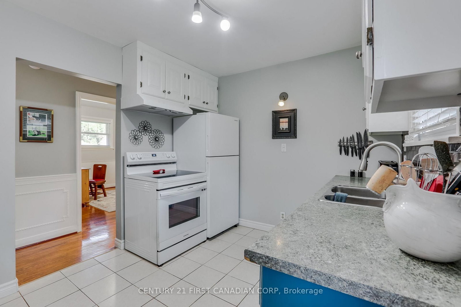 62 Thorncrest Crescent • London South, ON photo 13