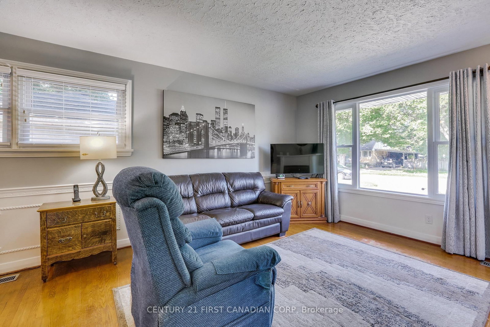 62 Thorncrest Crescent • London South, ON photo 6