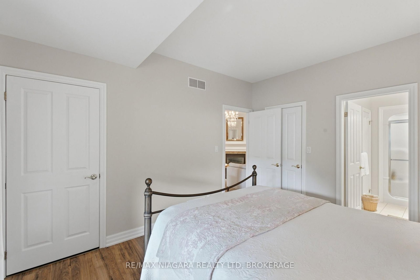 25 BALMORAL Drive • Niagara-on-the-Lake, ON photo 15