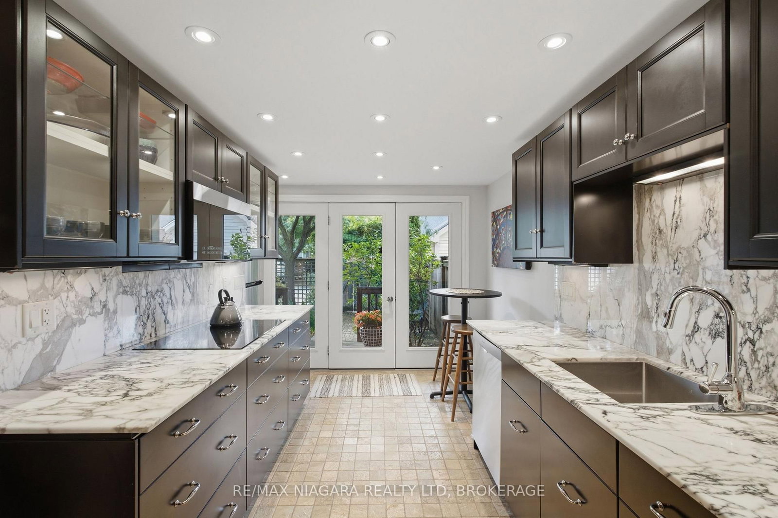 25 BALMORAL Drive • Niagara-on-the-Lake, ON photo 6
