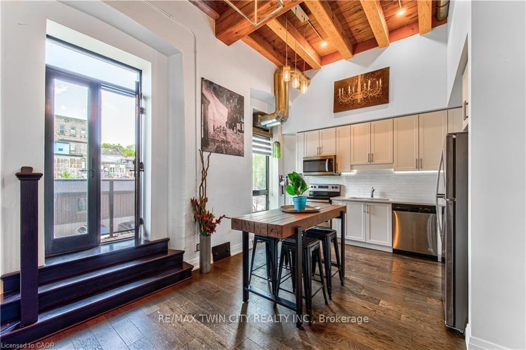 19 GUELPH Avenue • #201 • Cambridge, ON photo 13