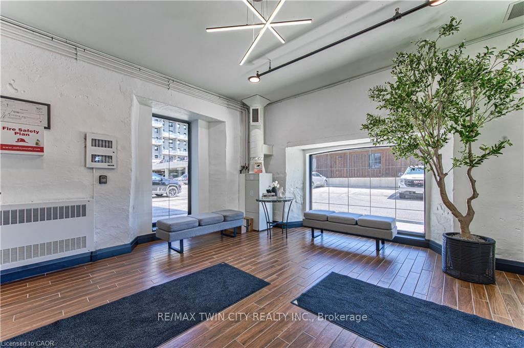 19 GUELPH Avenue • #201 • Cambridge, ON photo 34