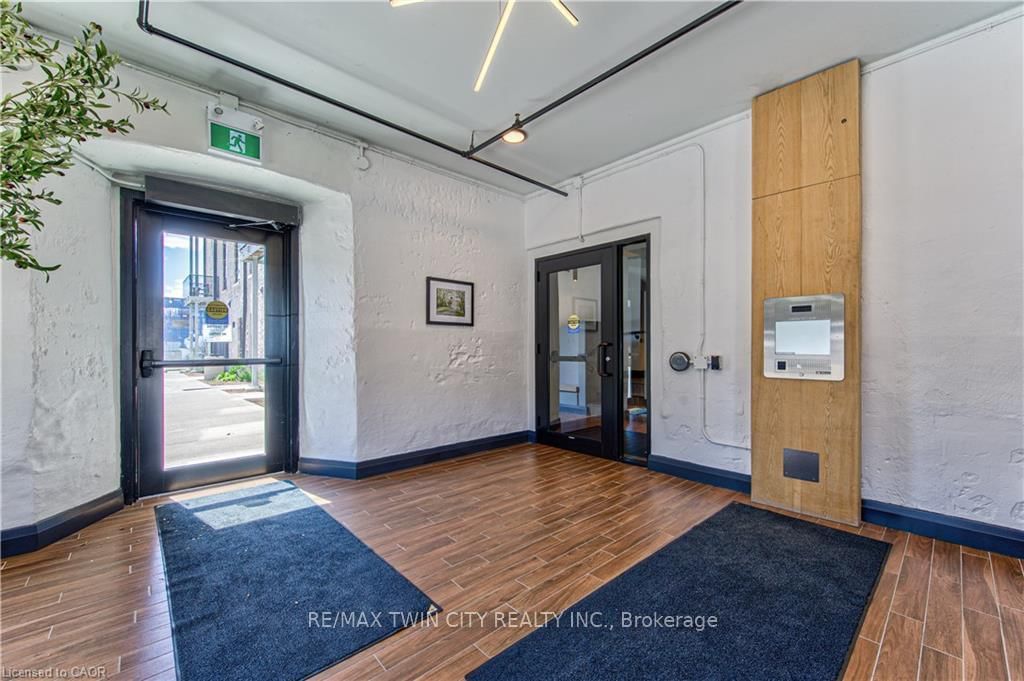 19 GUELPH Avenue • #201 • Cambridge, ON photo 35