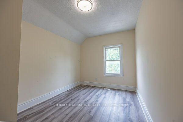 307 Grey Street • #Main & Upper • London East, ON photo 10