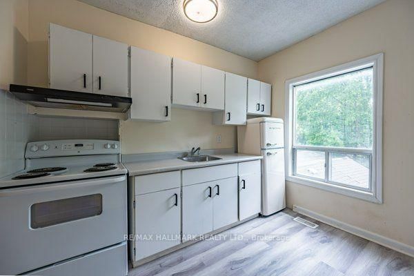 307 Grey Street • #Main & Upper • London East, ON photo 16
