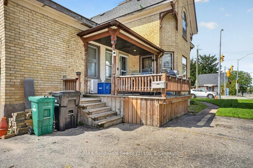 569 Frederick Street • Kitchener, ON photo 10