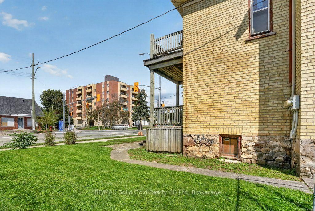 569 Frederick Street • Kitchener, ON photo 6