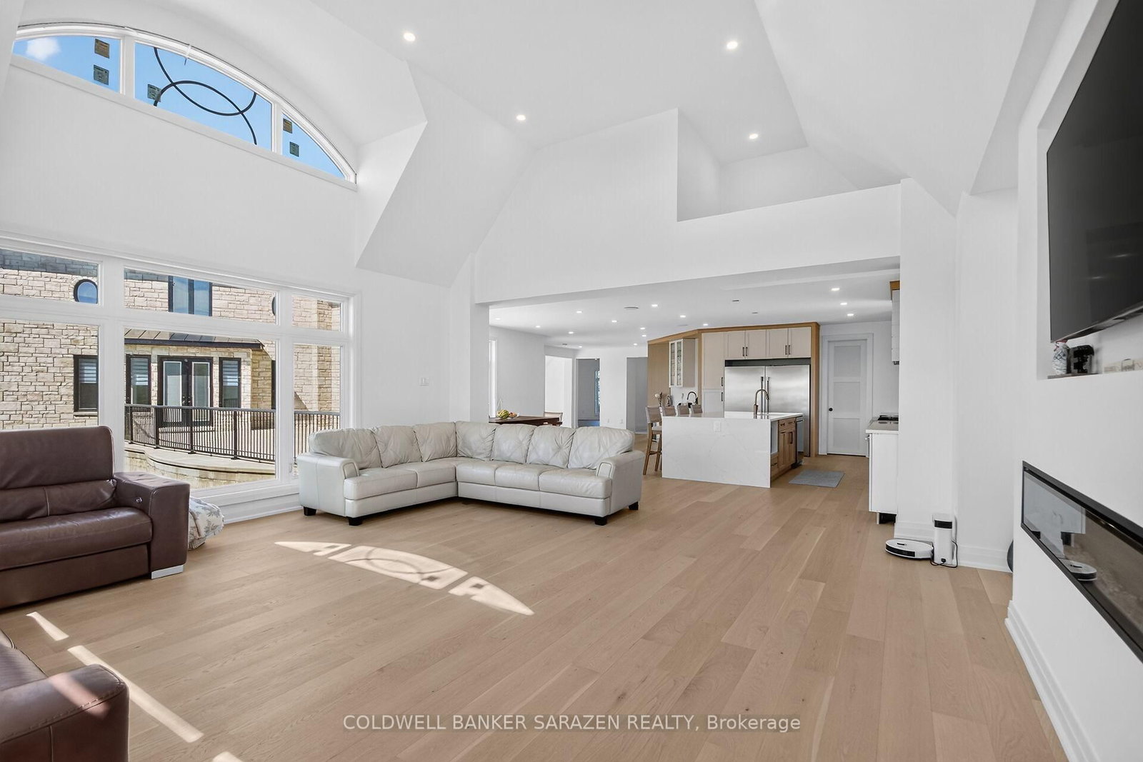 1554 River Road S • Ottawa, ON photo 9
