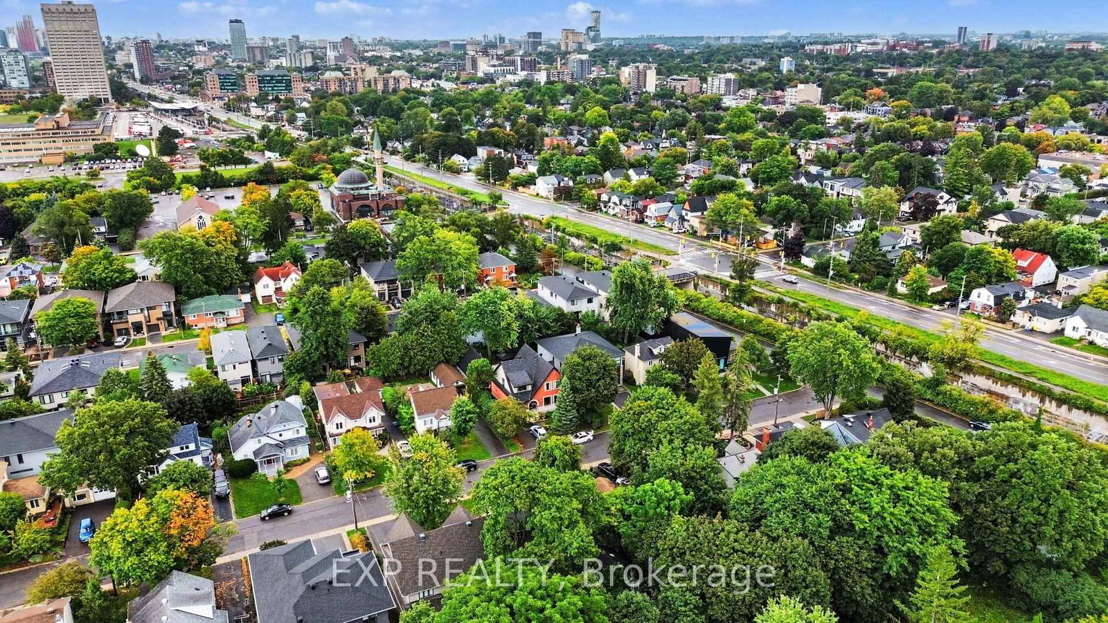 252 Cowley Avenue • Ottawa, ON photo 9