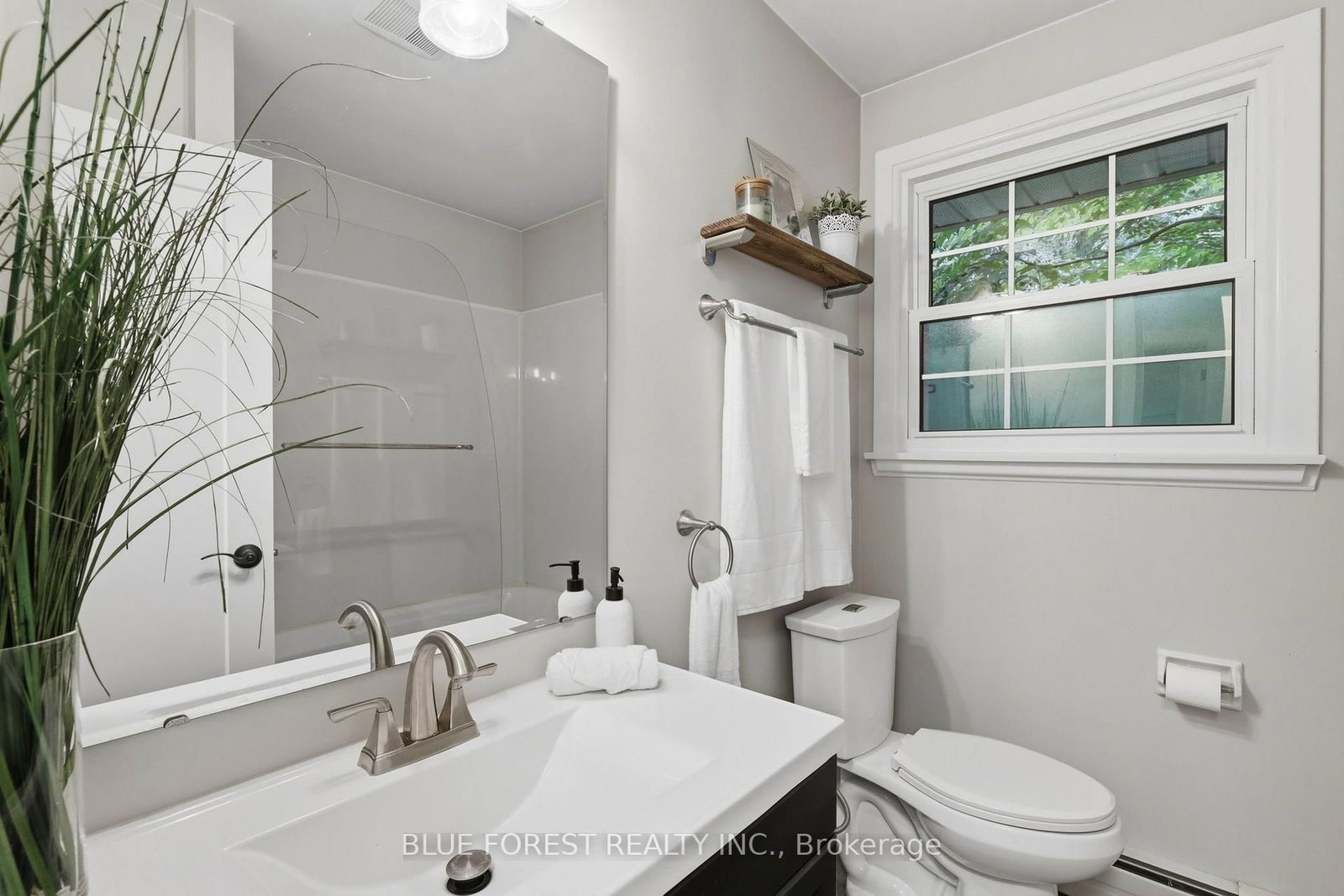 111 Arthur Street • Middlesex Centre, ON photo 14