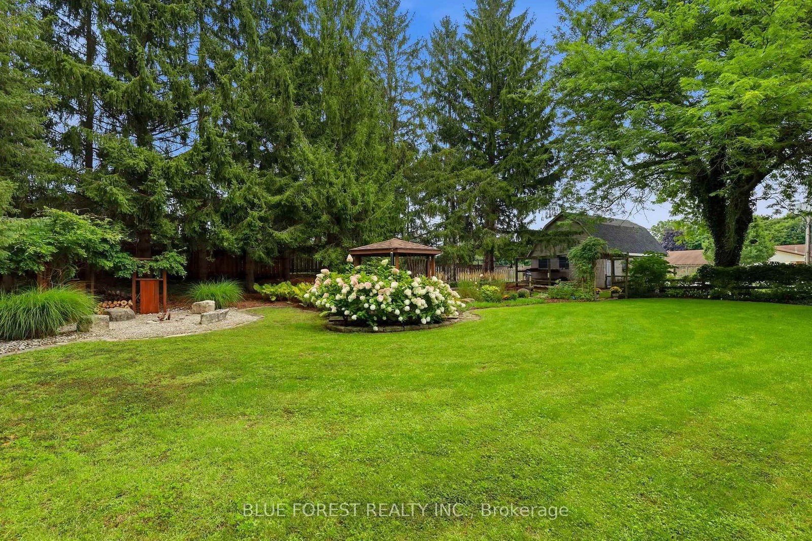 111 Arthur Street • Middlesex Centre, ON photo 31