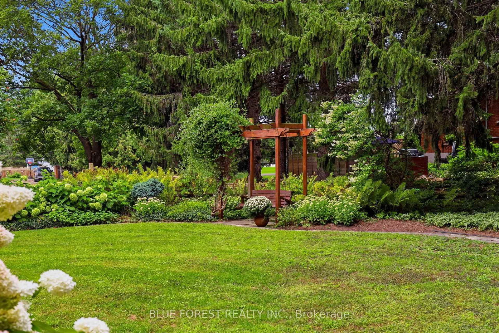 111 Arthur Street • Middlesex Centre, ON photo 33