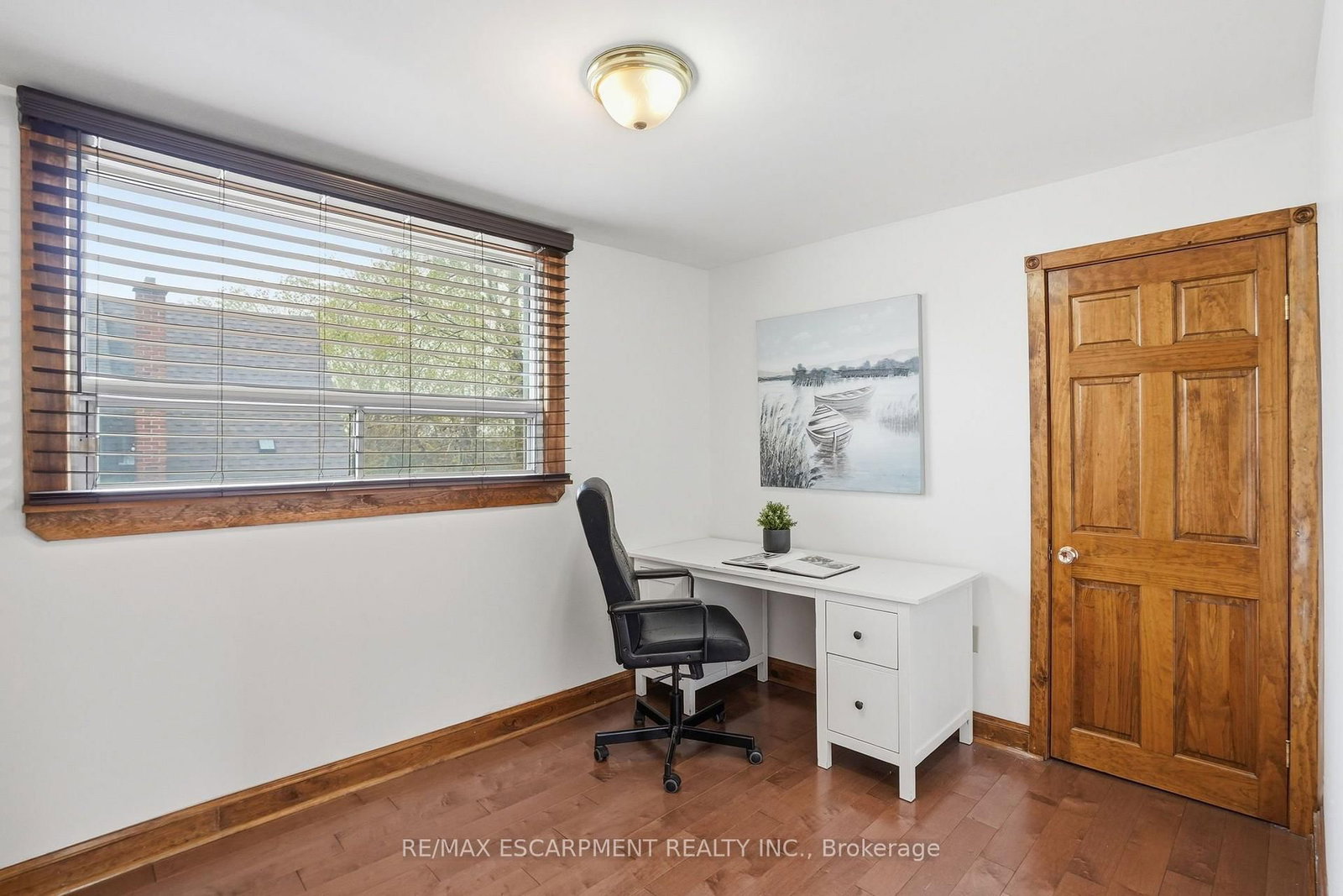 230 Beach Boulevard • Hamilton, ON photo 16