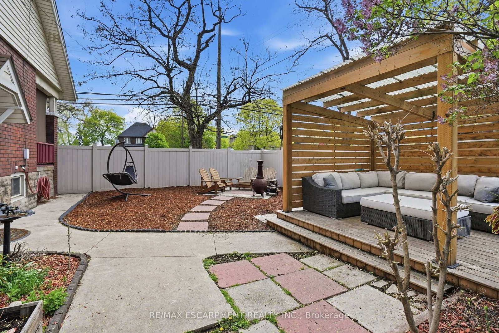 230 Beach Boulevard • Hamilton, ON photo 19