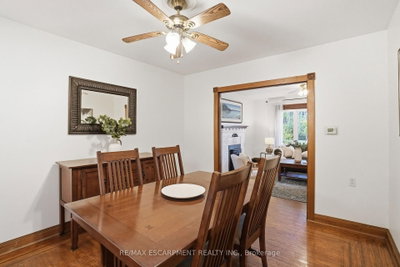 230 Beach Boulevard • Hamilton, ON photo 5