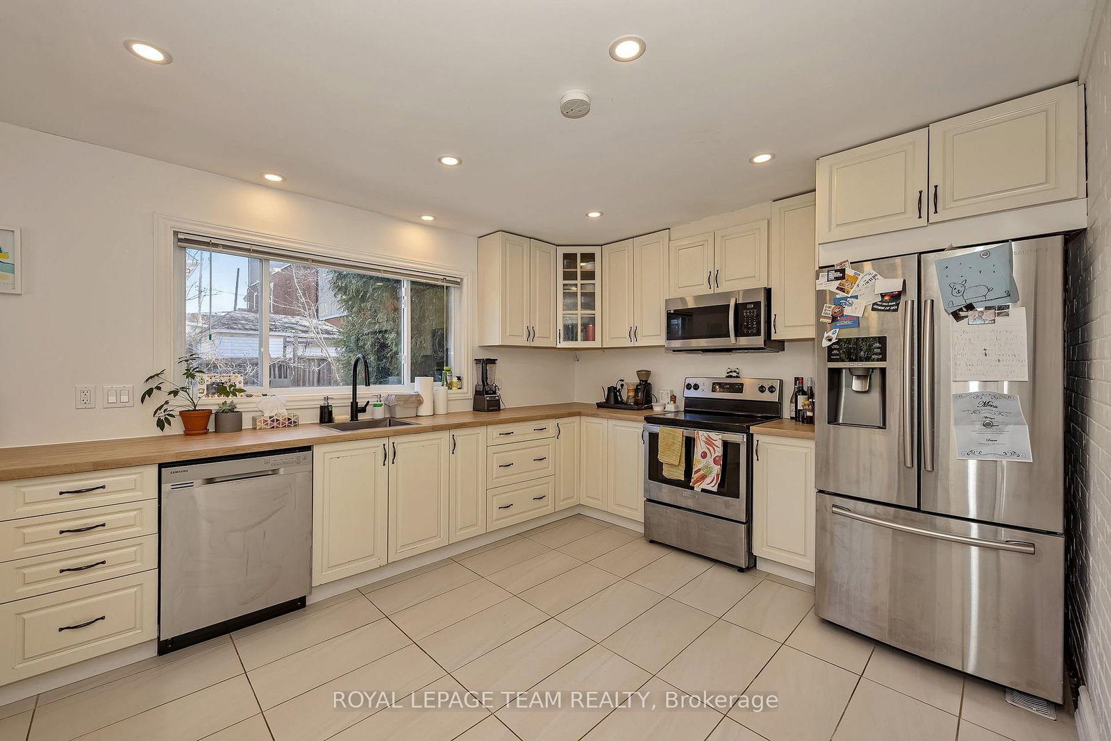 11 Sherbrooke Avenue • Ottawa, ON photo 25