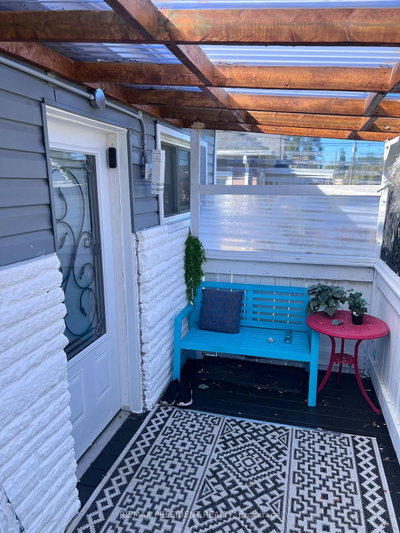5709 Temperance Avenue N • Niagara Falls, ON photo 3