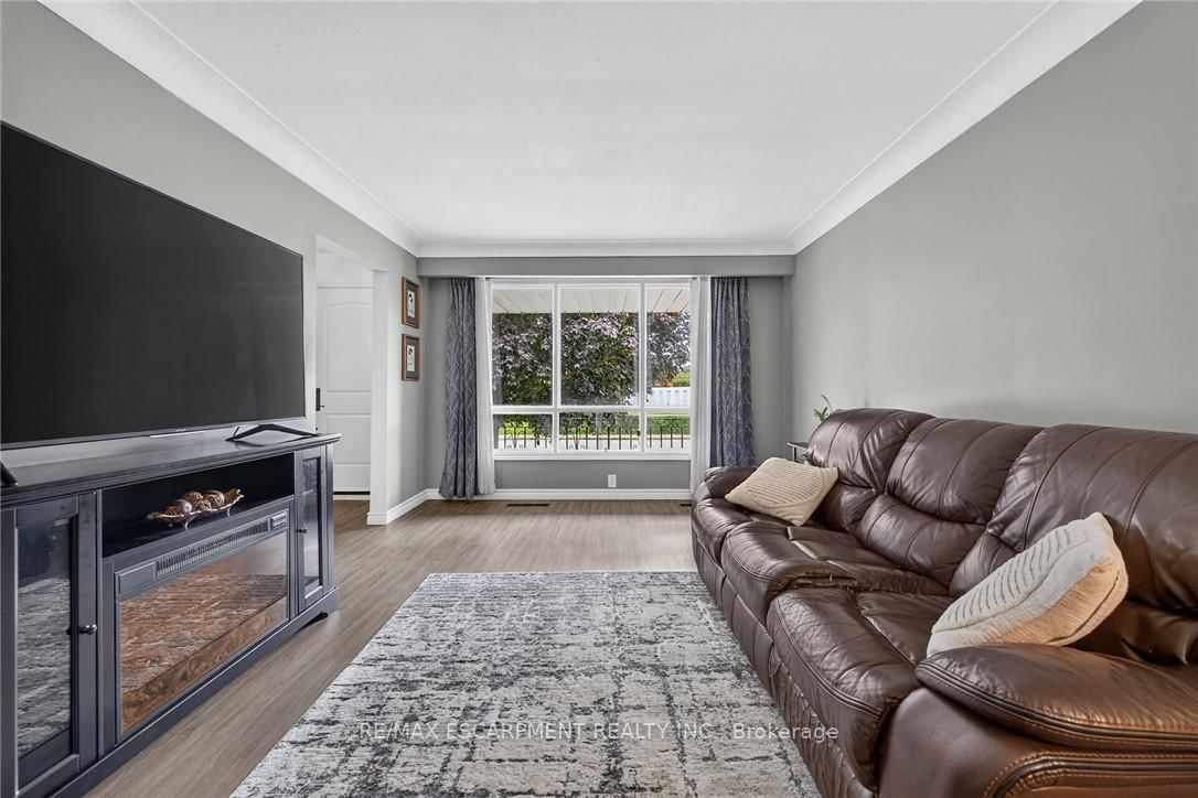 93 Nugent Drive • Hamilton, ON photo 12
