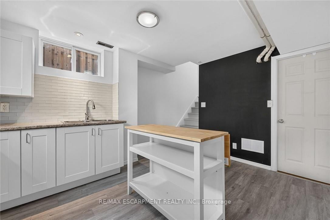 93 Nugent Drive • Hamilton, ON photo 20