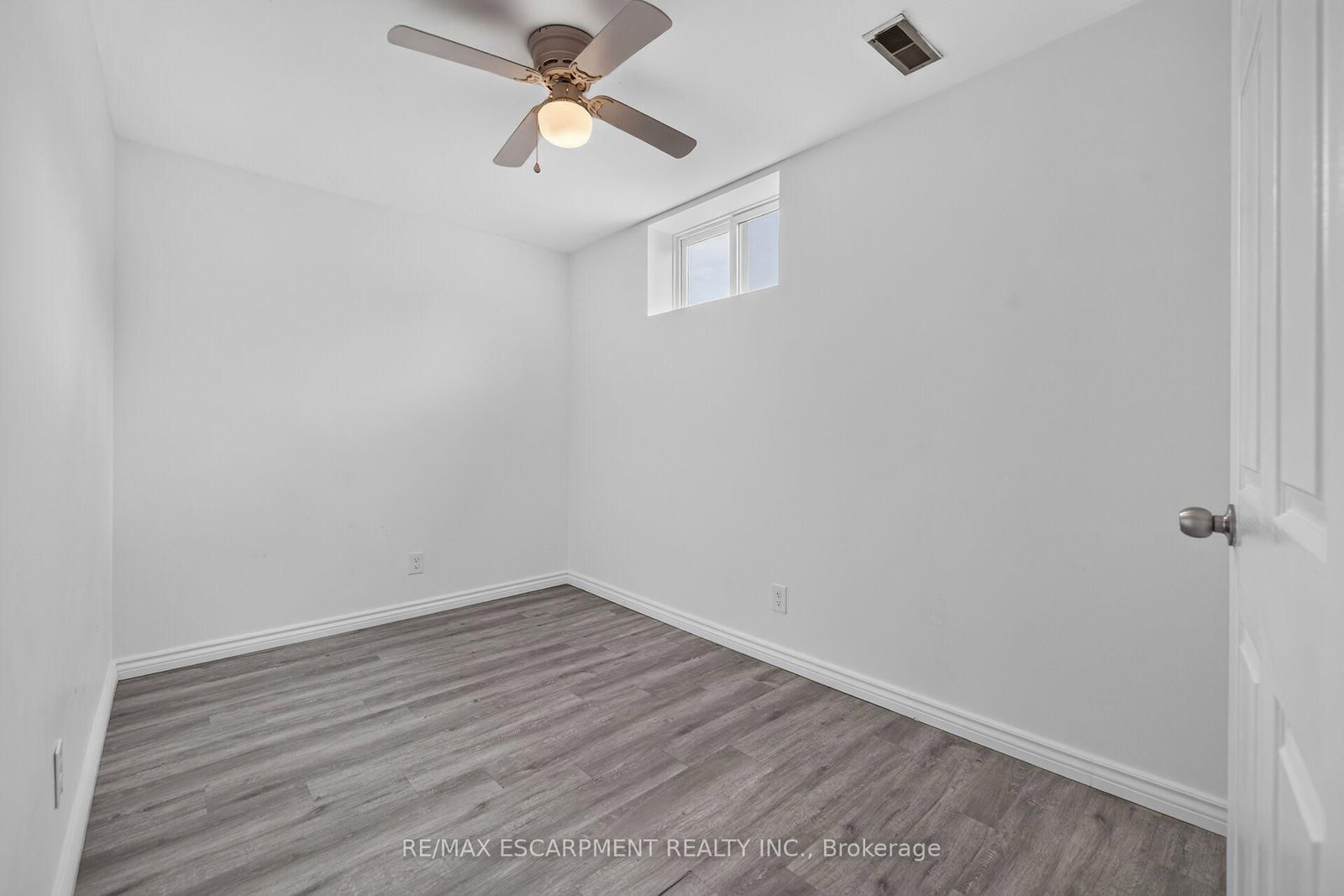 93 Nugent Drive • Hamilton, ON photo 25