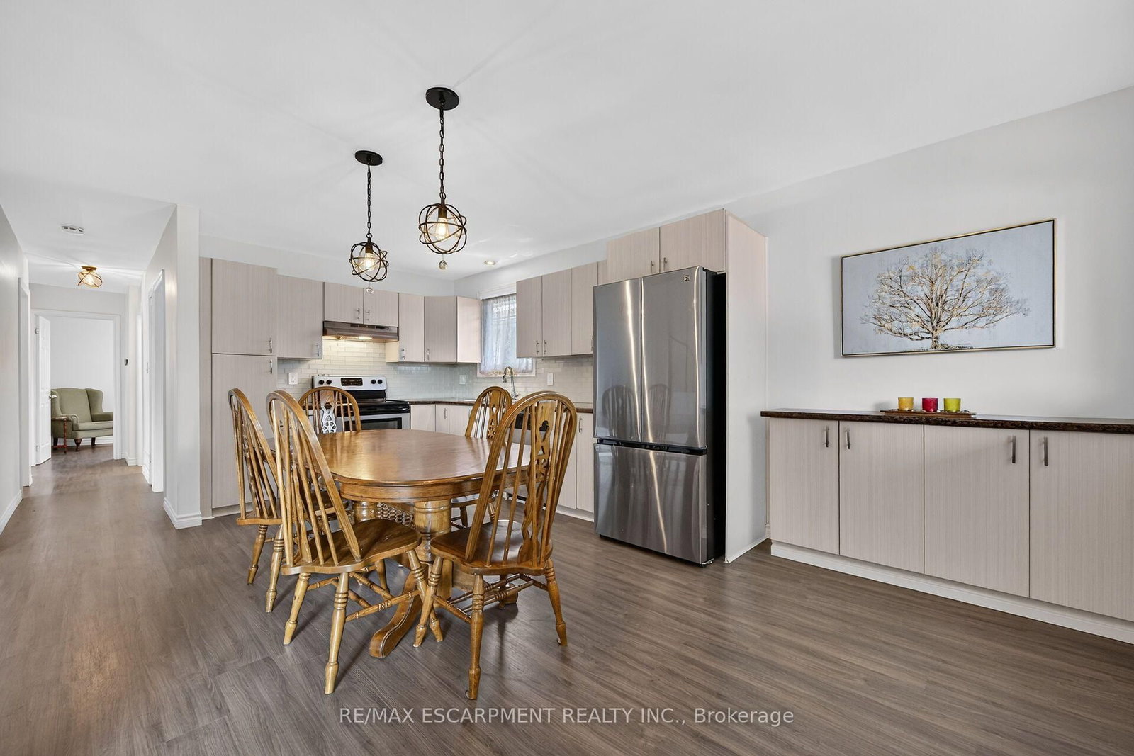93 Nugent Drive • Hamilton, ON photo 5